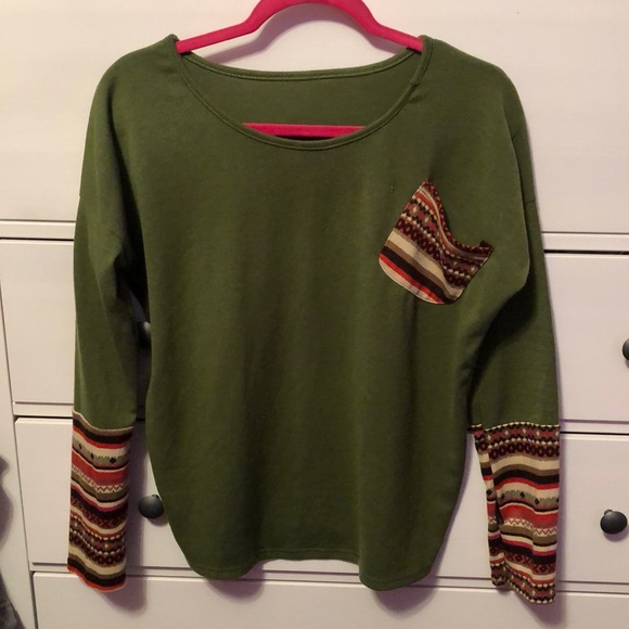 Long sleeve tribal shirt - Picture 1 of 3